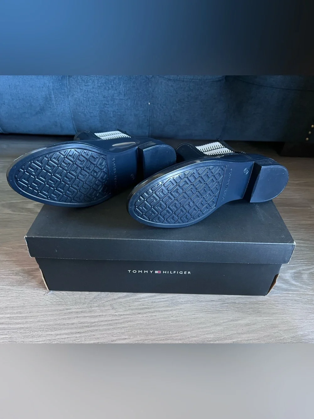 NWT Tommy Hilfiger Navy Blue Chelsea Rain Boots with Chevron Detail